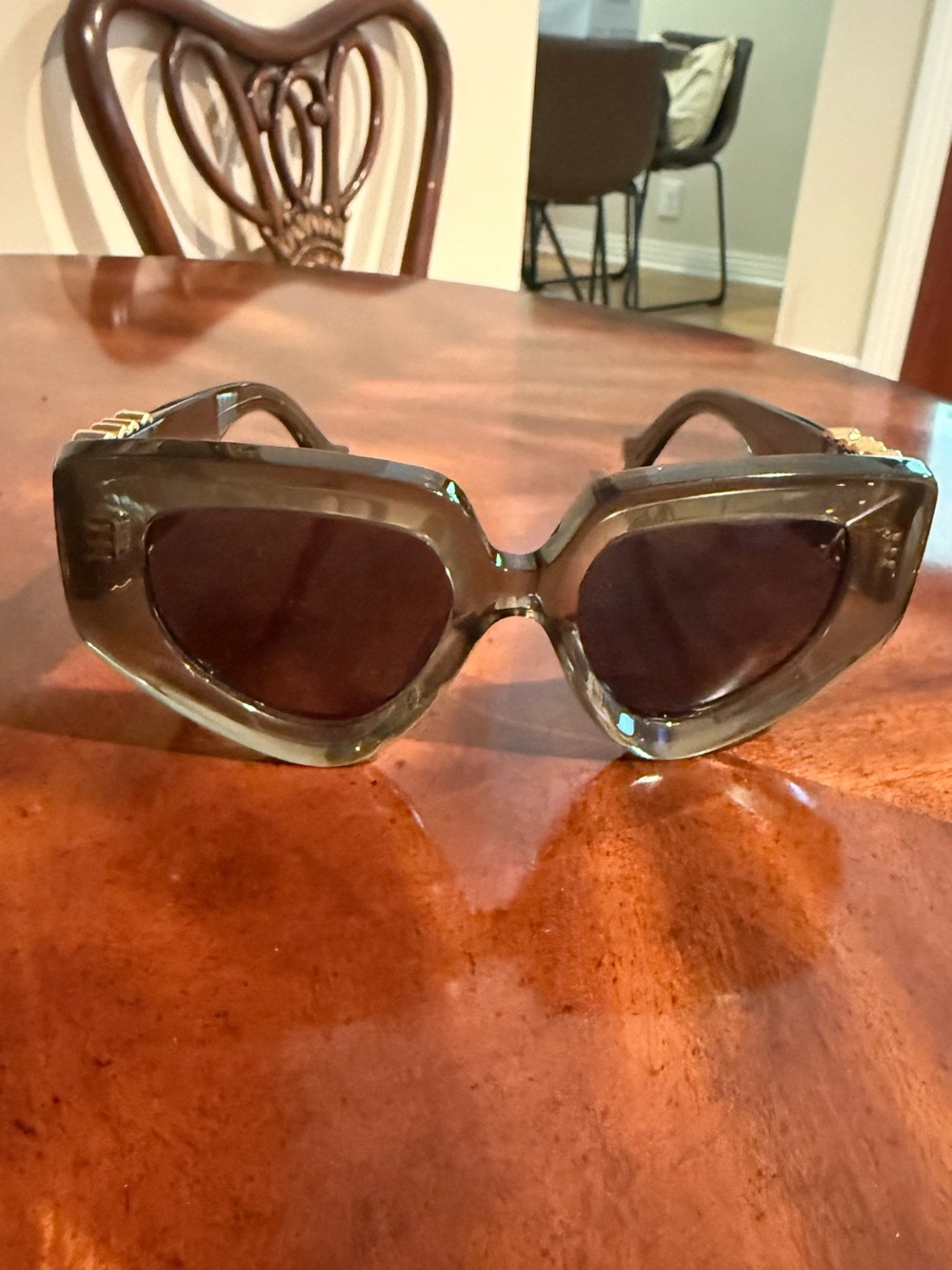 Loewe Anagram Sunglasses - Picture 4 of 7
